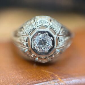How to Choose the Perfect Vintage Engagement Ring in Tampa